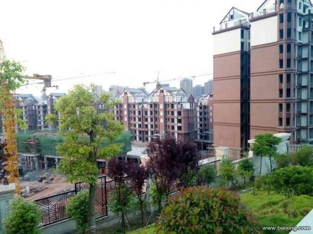 总价30多万买国鑫凤娅山3房2卫103平米紧靠南湖
